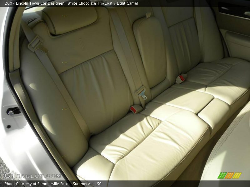White Chocolate Tri-Coat / Light Camel 2007 Lincoln Town Car Designer