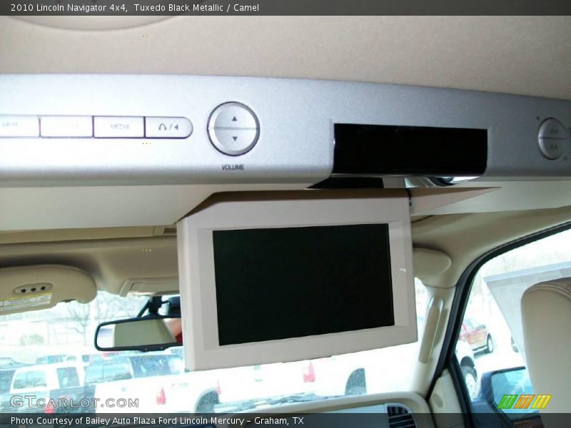 Tuxedo Black Metallic / Camel 2010 Lincoln Navigator 4x4