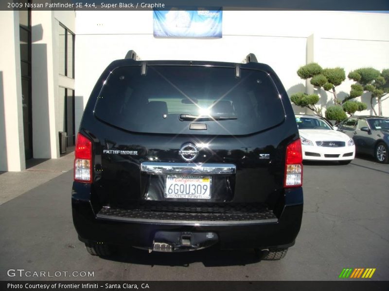 Super Black / Graphite 2009 Nissan Pathfinder SE 4x4