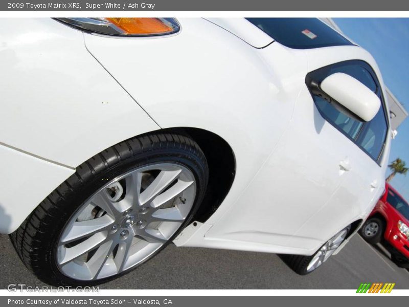 Super White / Ash Gray 2009 Toyota Matrix XRS