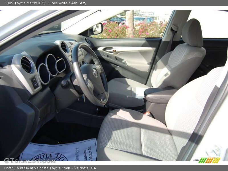 Super White / Ash Gray 2009 Toyota Matrix XRS