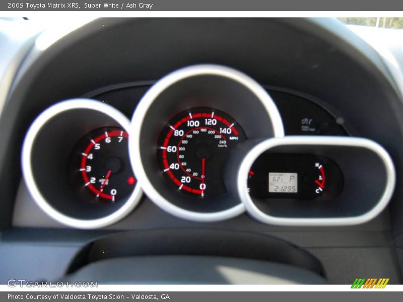 Super White / Ash Gray 2009 Toyota Matrix XRS