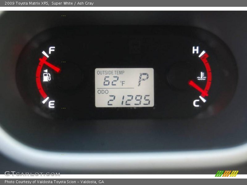 Super White / Ash Gray 2009 Toyota Matrix XRS