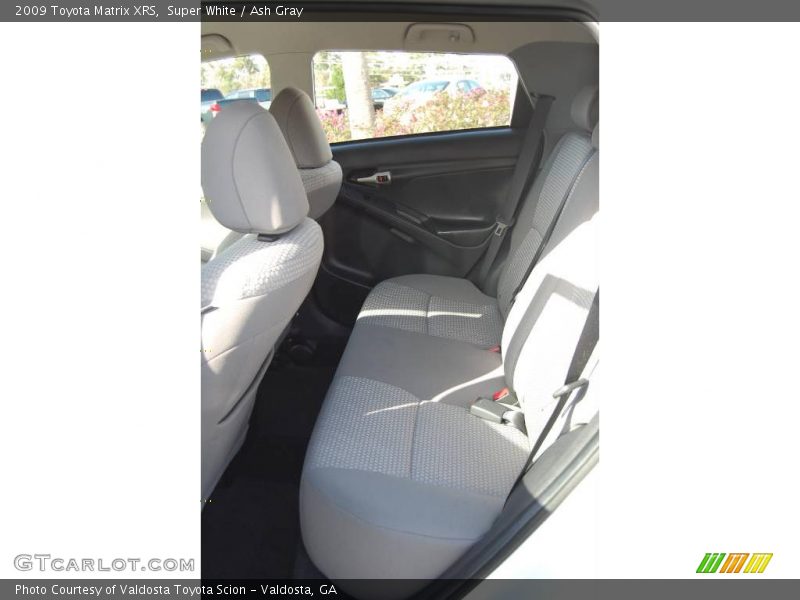 Super White / Ash Gray 2009 Toyota Matrix XRS