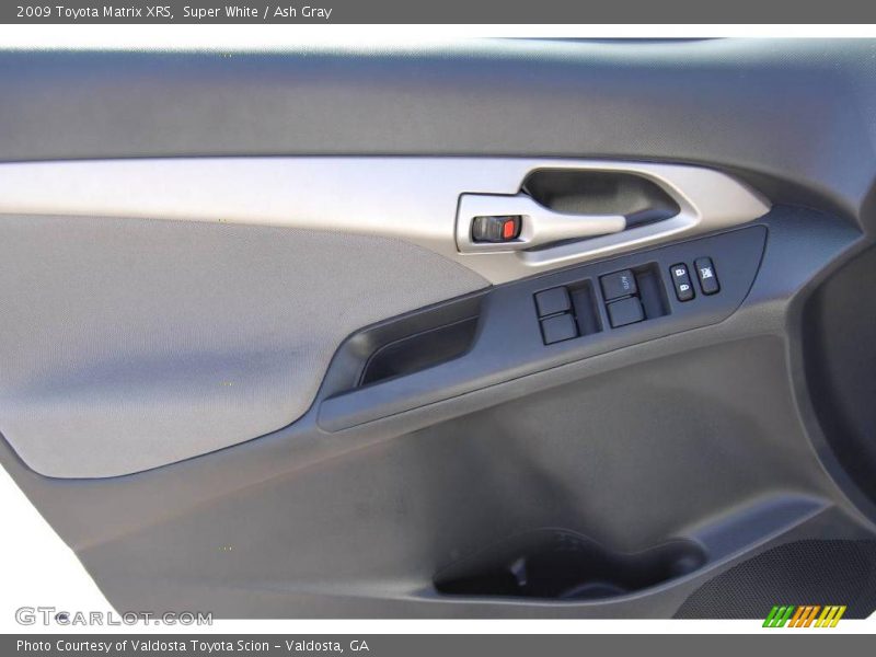 Super White / Ash Gray 2009 Toyota Matrix XRS