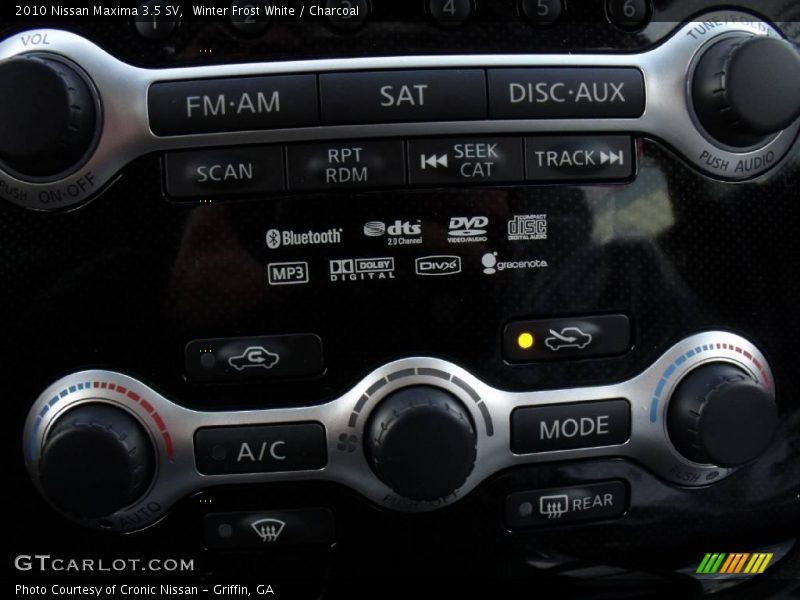 Winter Frost White / Charcoal 2010 Nissan Maxima 3.5 SV
