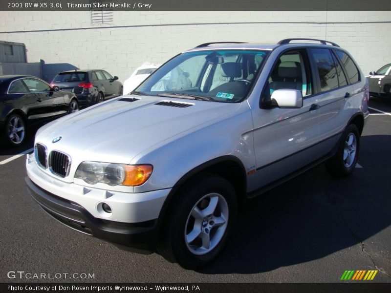 Titanium Silver Metallic / Grey 2001 BMW X5 3.0i