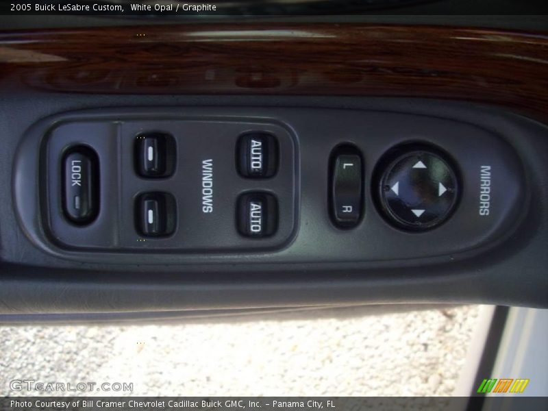 White Opal / Graphite 2005 Buick LeSabre Custom