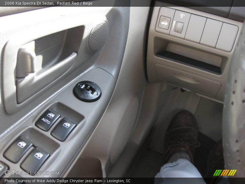 Radiant Red / Beige 2006 Kia Spectra EX Sedan