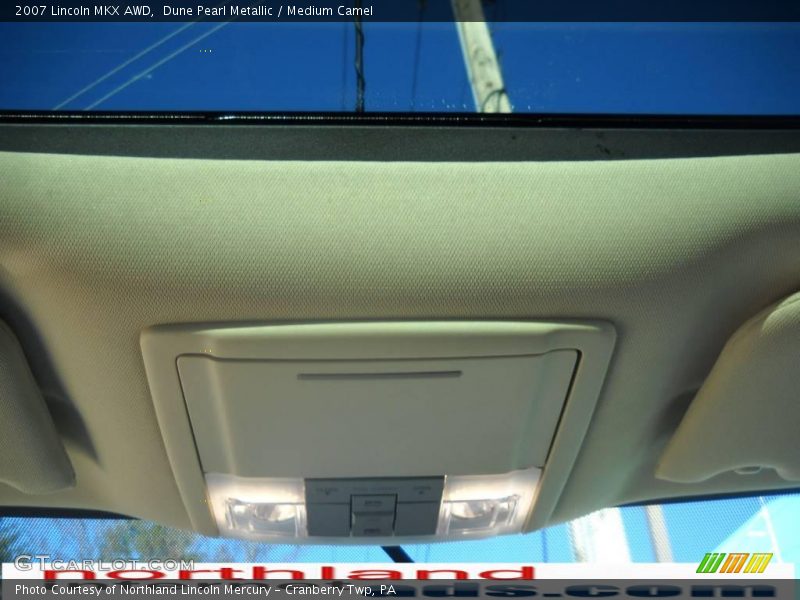 Dune Pearl Metallic / Medium Camel 2007 Lincoln MKX AWD