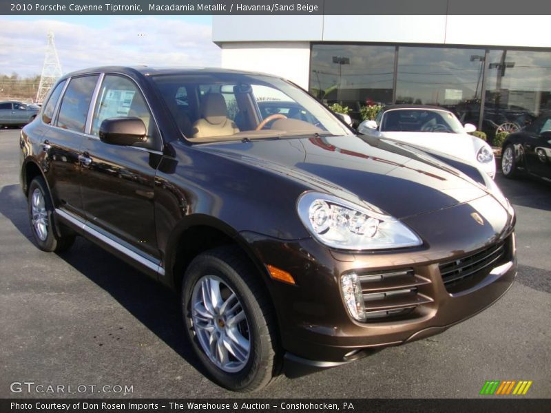 Macadamia Metallic / Havanna/Sand Beige 2010 Porsche Cayenne Tiptronic