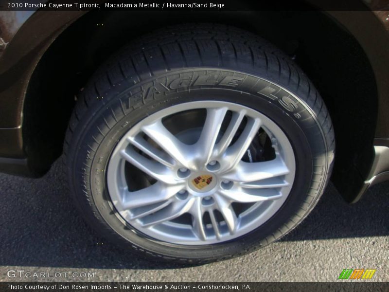 Macadamia Metallic / Havanna/Sand Beige 2010 Porsche Cayenne Tiptronic