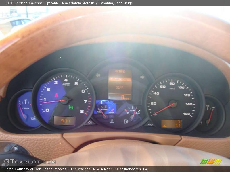 Macadamia Metallic / Havanna/Sand Beige 2010 Porsche Cayenne Tiptronic