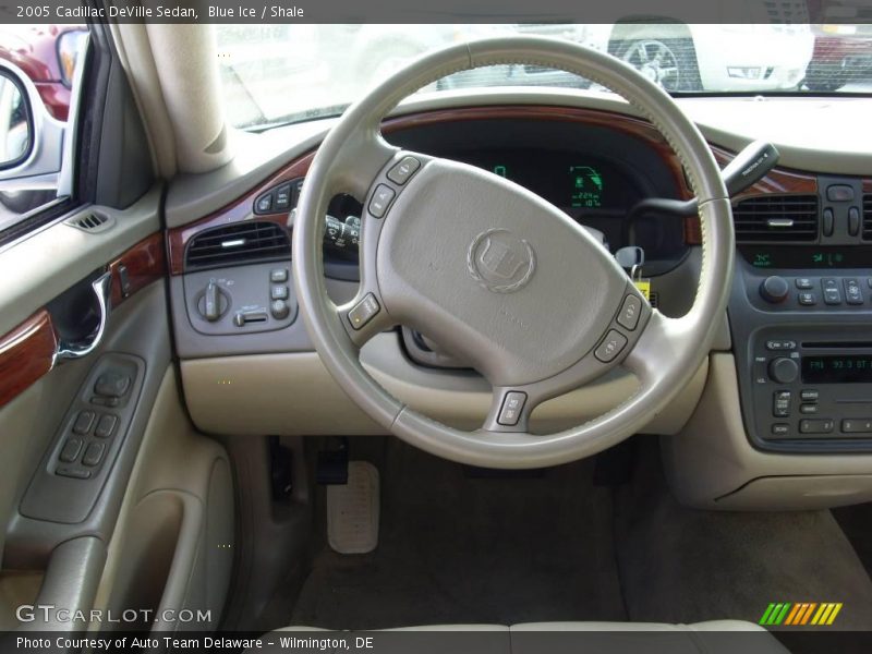 Blue Ice / Shale 2005 Cadillac DeVille Sedan