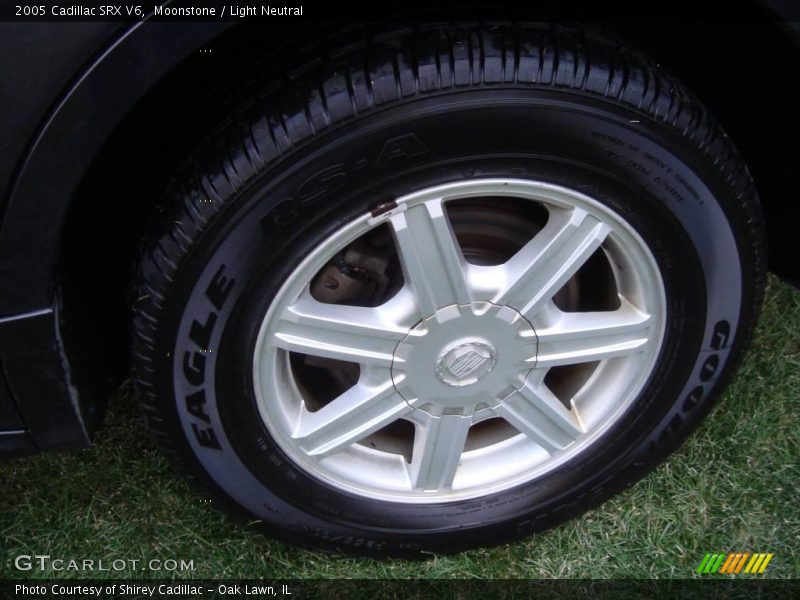 Moonstone / Light Neutral 2005 Cadillac SRX V6