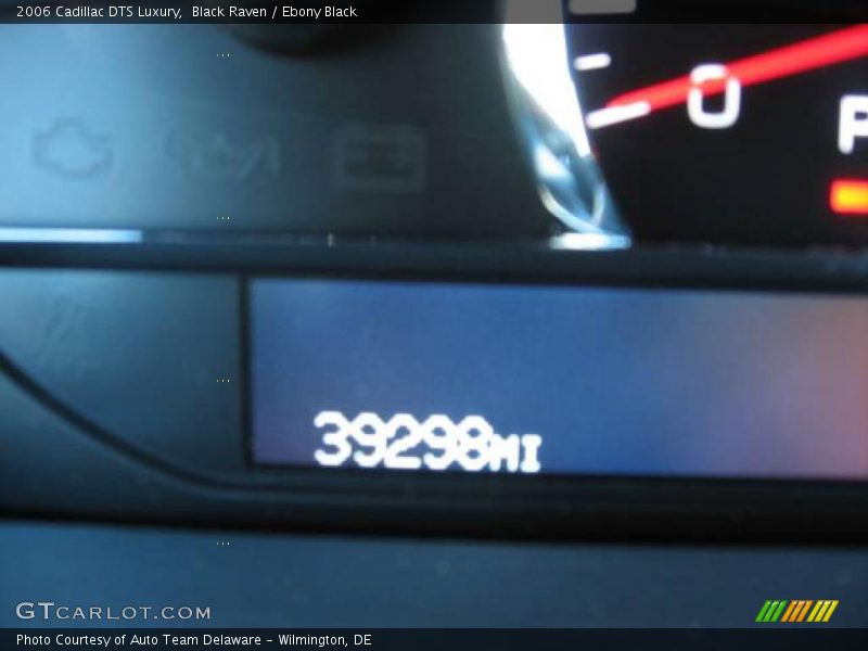 Black Raven / Ebony Black 2006 Cadillac DTS Luxury
