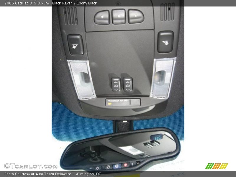 Black Raven / Ebony Black 2006 Cadillac DTS Luxury