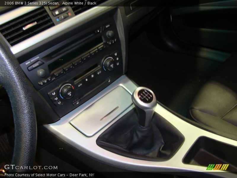 Alpine White / Black 2006 BMW 3 Series 325i Sedan