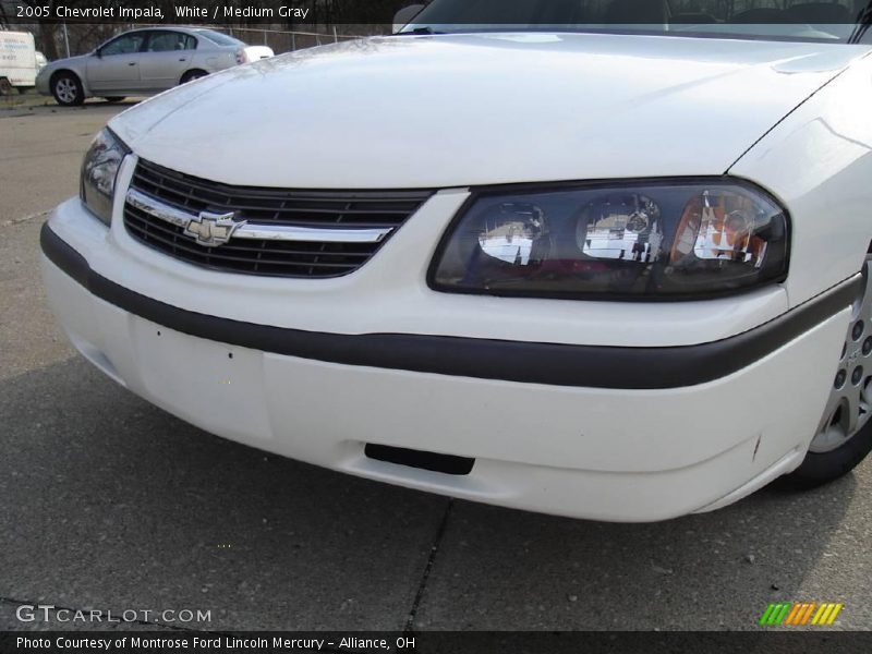 White / Medium Gray 2005 Chevrolet Impala