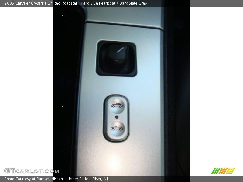 Controls of 2005 Crossfire Limited Roadster