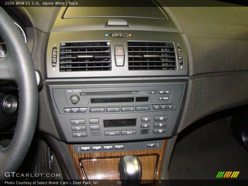 Alpine White / Black 2006 BMW X3 3.0i