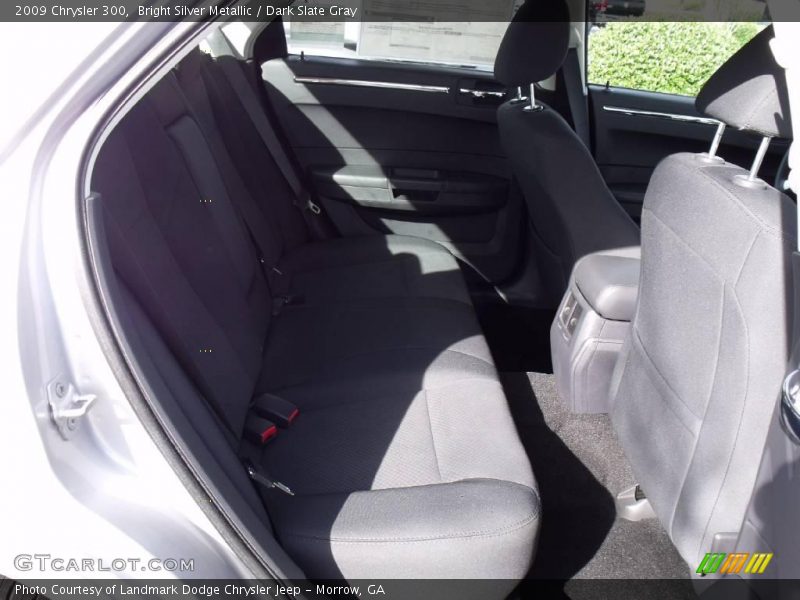 Bright Silver Metallic / Dark Slate Gray 2009 Chrysler 300