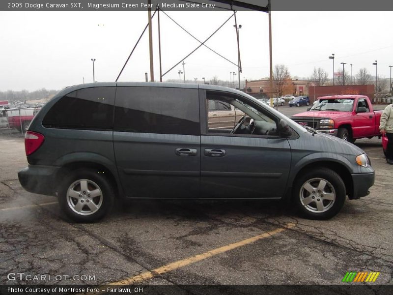 Magnesium Green Pearl / Medium Slate Gray 2005 Dodge Caravan SXT