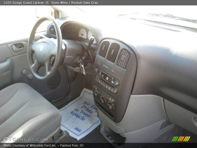 Stone White / Medium Slate Gray 2005 Dodge Grand Caravan SE