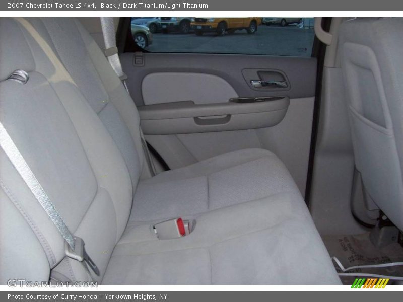 Black / Dark Titanium/Light Titanium 2007 Chevrolet Tahoe LS 4x4