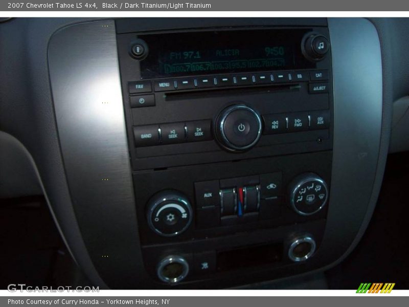 Black / Dark Titanium/Light Titanium 2007 Chevrolet Tahoe LS 4x4