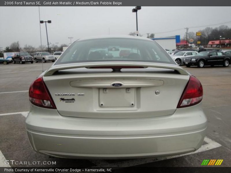 Gold Ash Metallic / Medium/Dark Pebble Beige 2006 Ford Taurus SE