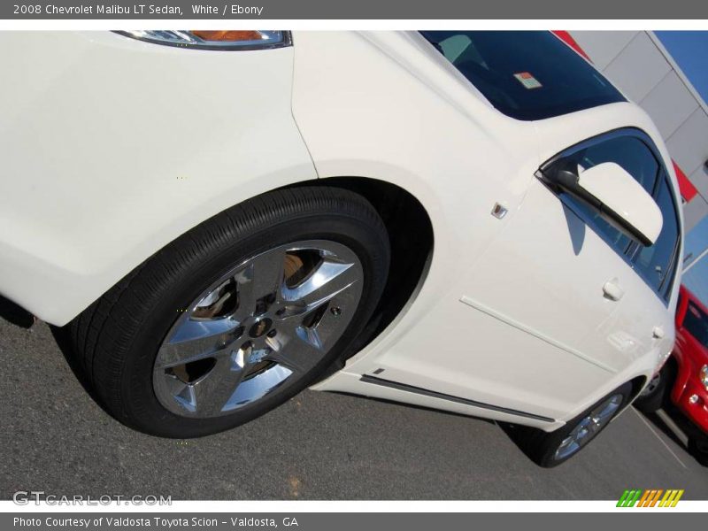 White / Ebony 2008 Chevrolet Malibu LT Sedan