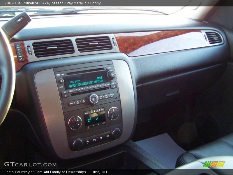 Stealth Gray Metallic / Ebony 2009 GMC Yukon SLT 4x4