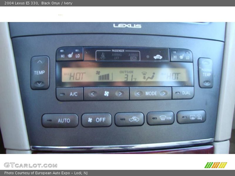 Black Onyx / Ivory 2004 Lexus ES 330