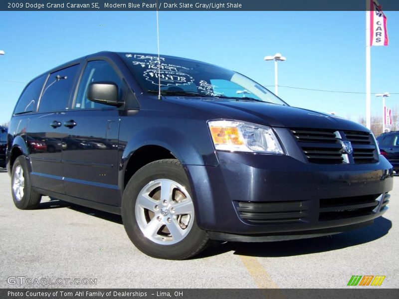 Modern Blue Pearl / Dark Slate Gray/Light Shale 2009 Dodge Grand Caravan SE