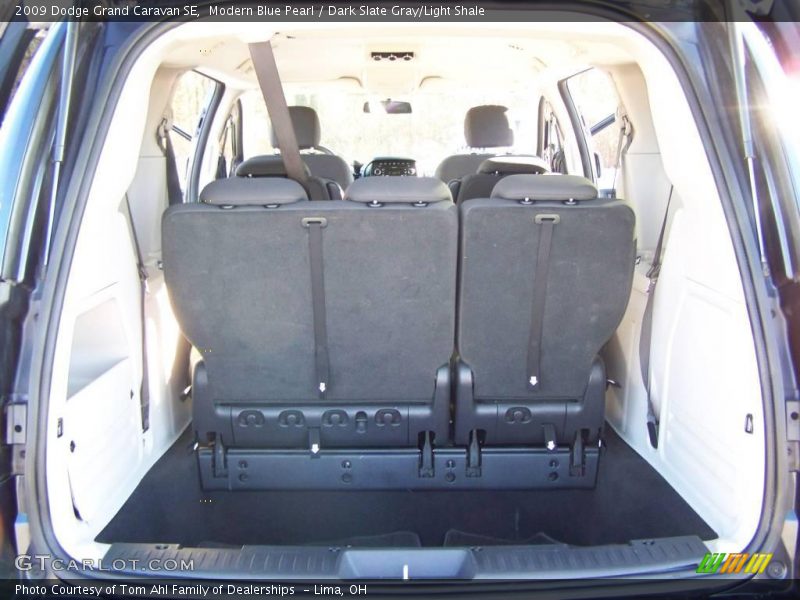 Modern Blue Pearl / Dark Slate Gray/Light Shale 2009 Dodge Grand Caravan SE