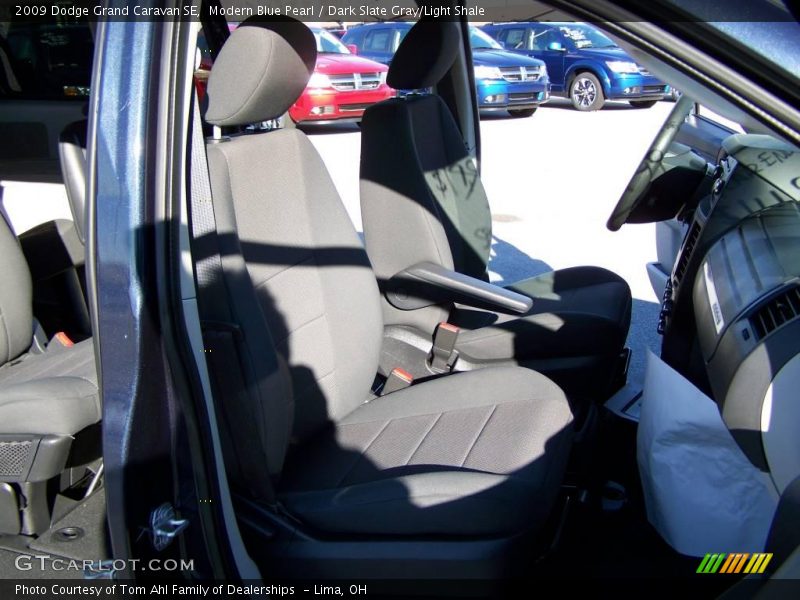 Modern Blue Pearl / Dark Slate Gray/Light Shale 2009 Dodge Grand Caravan SE