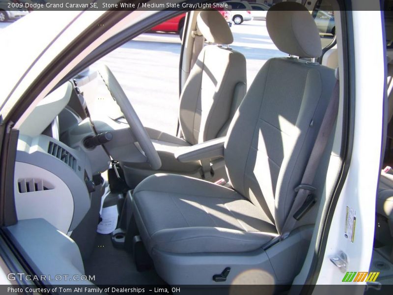 Stone White / Medium Slate Gray/Light Shale 2009 Dodge Grand Caravan SE