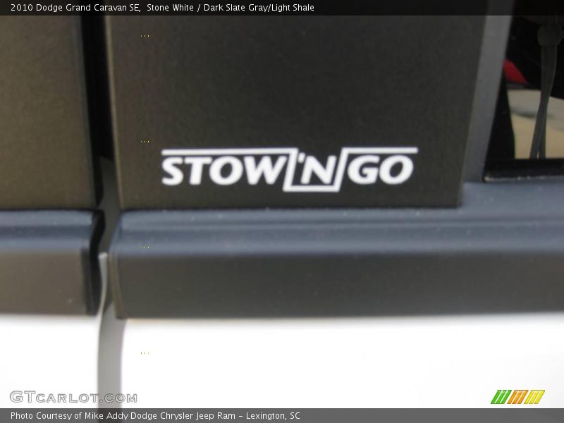 Stone White / Dark Slate Gray/Light Shale 2010 Dodge Grand Caravan SE