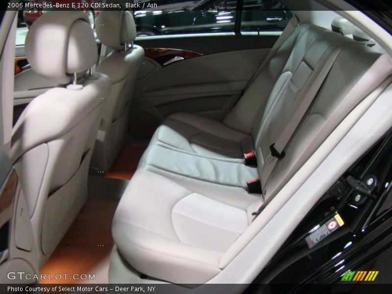 Black / Ash 2006 Mercedes-Benz E 320 CDI Sedan