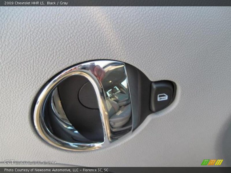 Black / Gray 2009 Chevrolet HHR LS