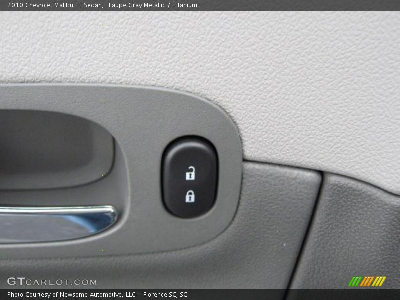 Taupe Gray Metallic / Titanium 2010 Chevrolet Malibu LT Sedan