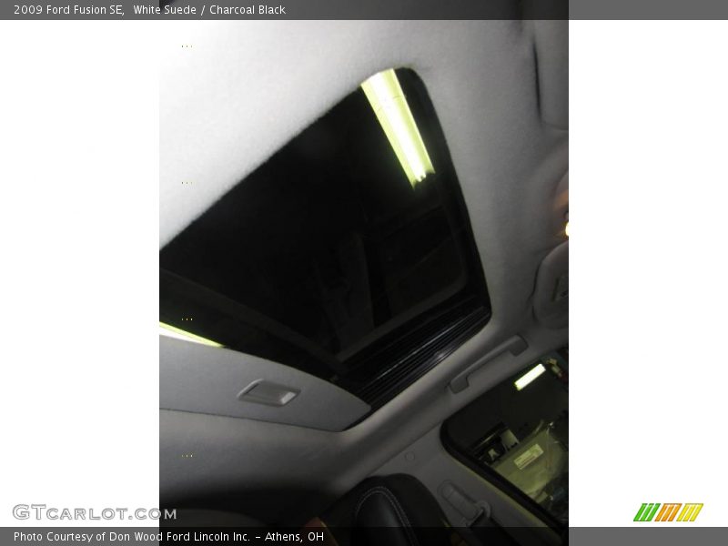 White Suede / Charcoal Black 2009 Ford Fusion SE