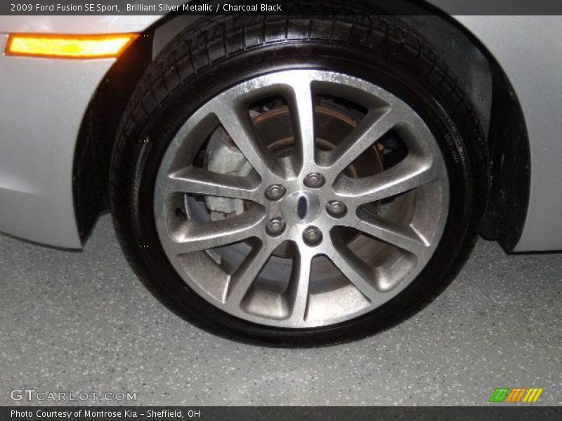 Brilliant Silver Metallic / Charcoal Black 2009 Ford Fusion SE Sport