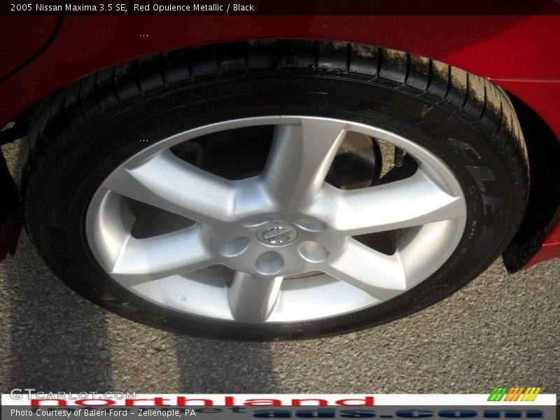 Red Opulence Metallic / Black 2005 Nissan Maxima 3.5 SE