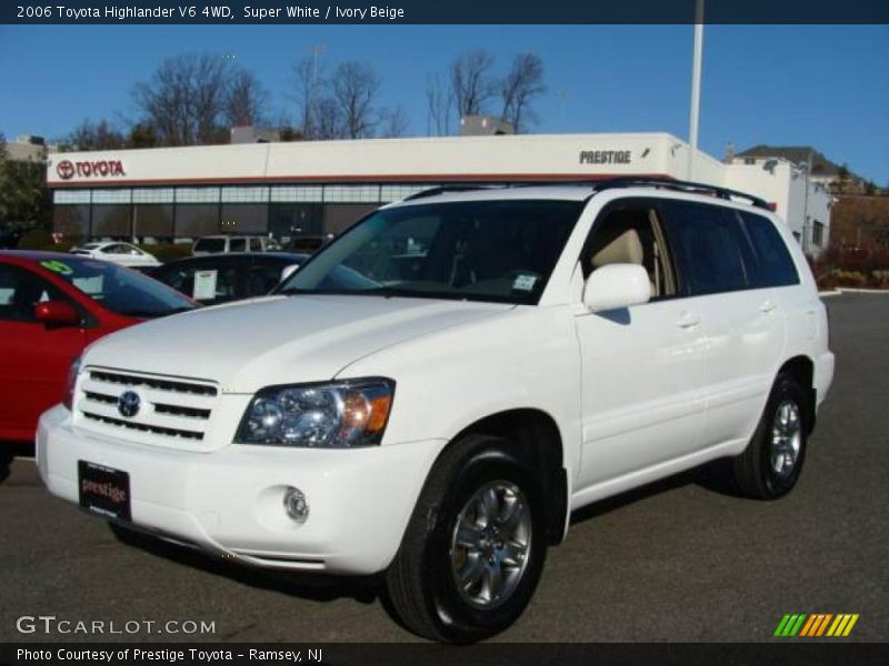 Super White / Ivory Beige 2006 Toyota Highlander V6 4WD
