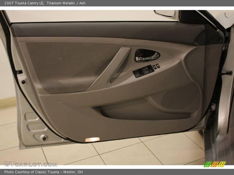 Titanium Metallic / Ash 2007 Toyota Camry LE