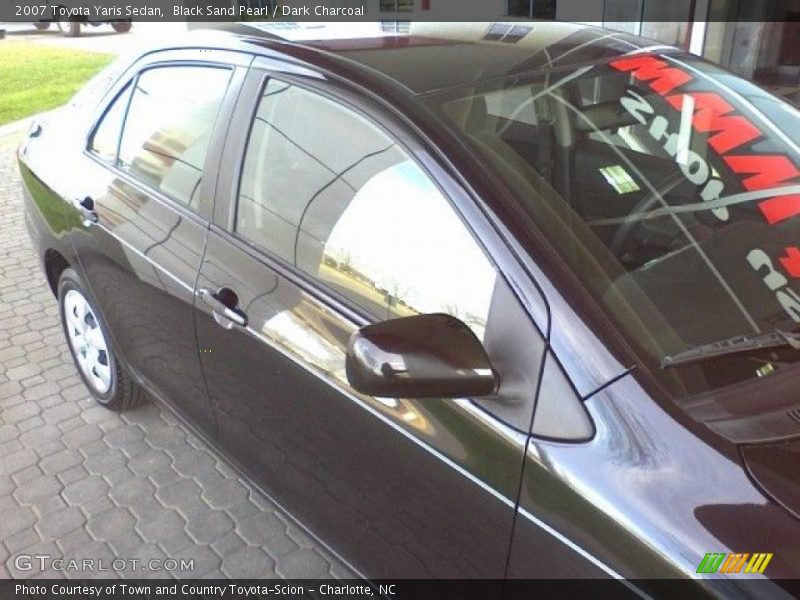 Black Sand Pearl / Dark Charcoal 2007 Toyota Yaris Sedan