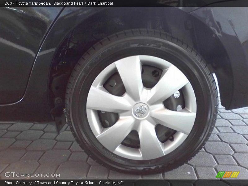 Black Sand Pearl / Dark Charcoal 2007 Toyota Yaris Sedan