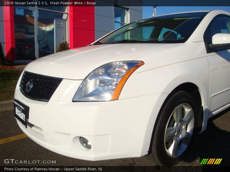 Fresh Powder White / Beige 2008 Nissan Sentra 2.0 S